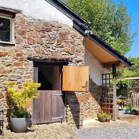 The Hide At Lemons Farm Apartment Atherington  Exterior photo